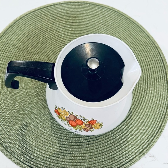 Vtg Corning Ware P-104 Spice of Life "Le The" 6 Cup Coffee Tea Pot Kettle W/Lid - Picture 3 of 10